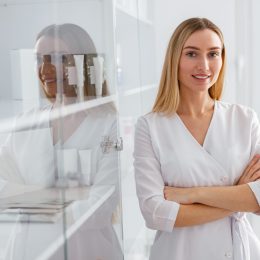 Cheerful,Female,Beautician,Standing,In,Beauty,Salon Cheerful,Female,Beautician,Standing,In,Beauty,Salon